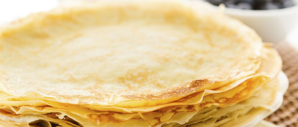 Comment faire des crêpes sans crêpière ? (recette et cuisson)