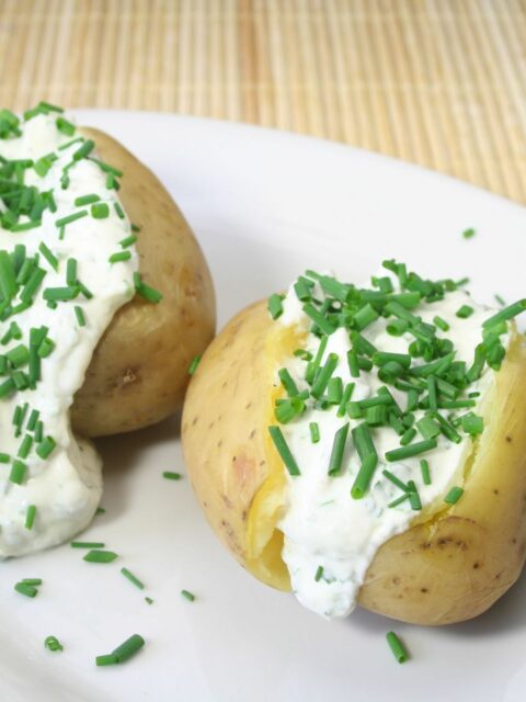 Pommes de terre surprise au four