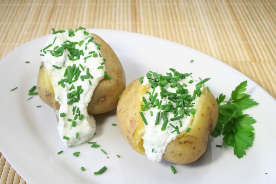 Pommes de terre surprise au four